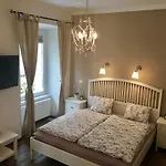 Апартаменти Julija & Filip *