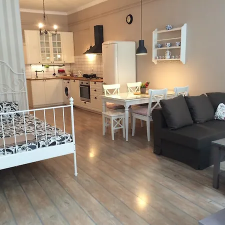 Апартаменти Julija & Filip *