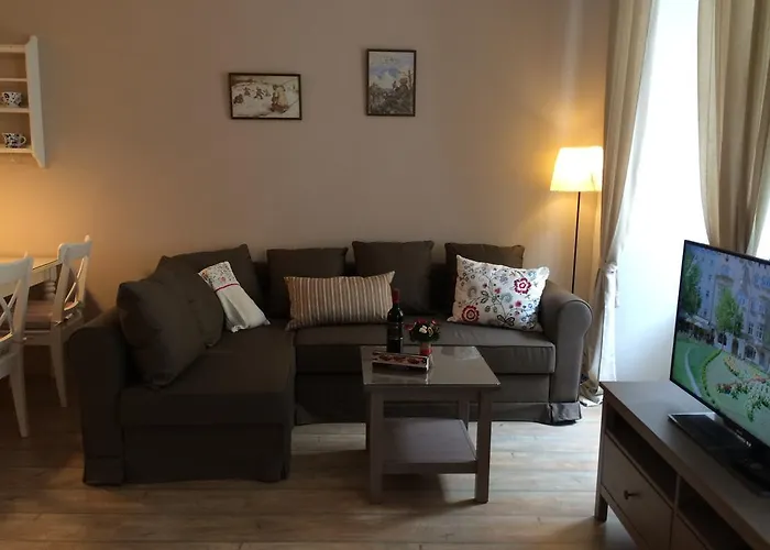 Julija & Filip 아파트 *